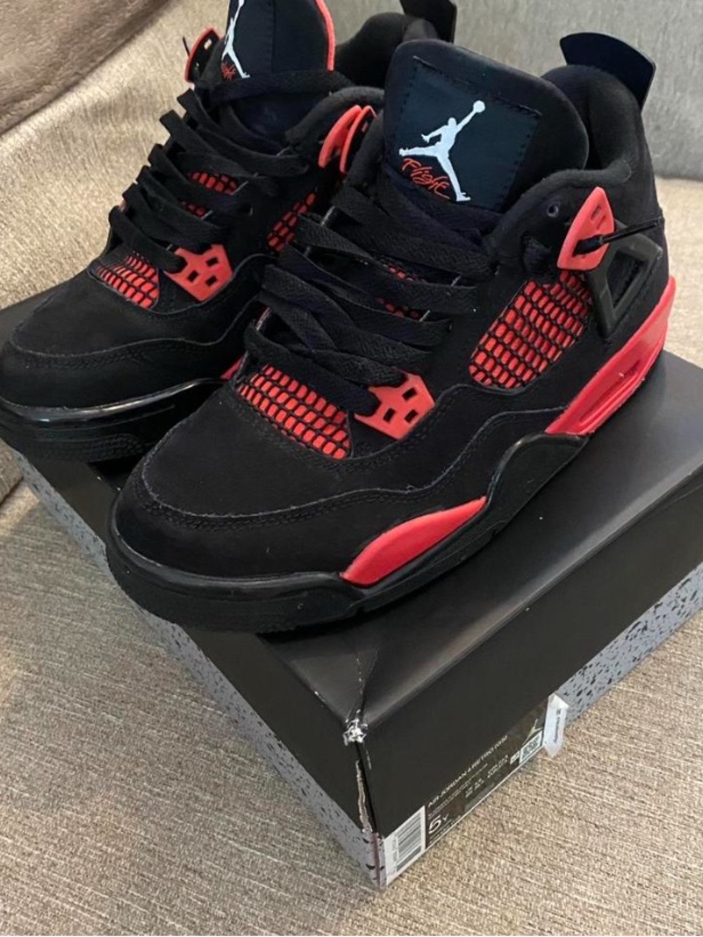 Air Jordan 4 Red Thunder